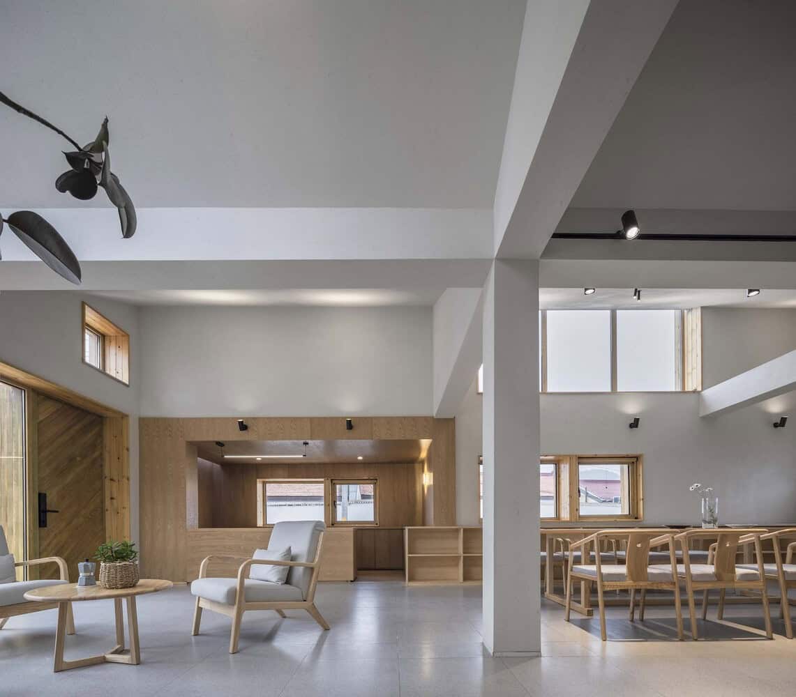 Folding Roof Courtyard House by MAT Office in Beijing, China Folding Roof Courtyard House by MAT Office in Beijing, China