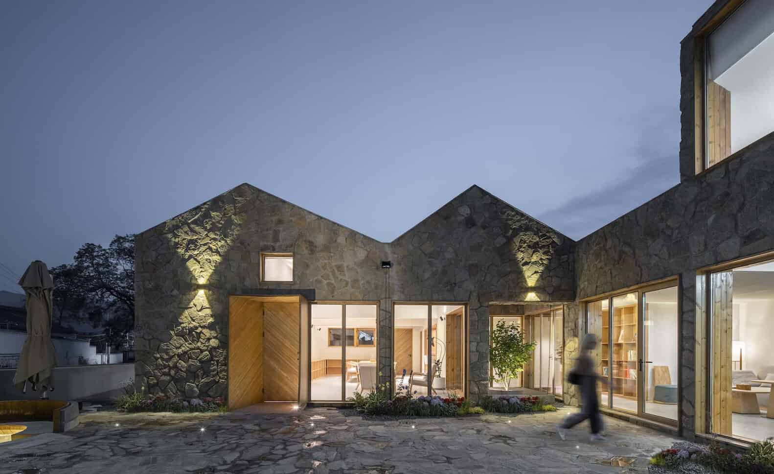 Folding Roof Courtyard House by MAT Office in Beijing, China Folding Roof Courtyard House by MAT Office in Beijing, China