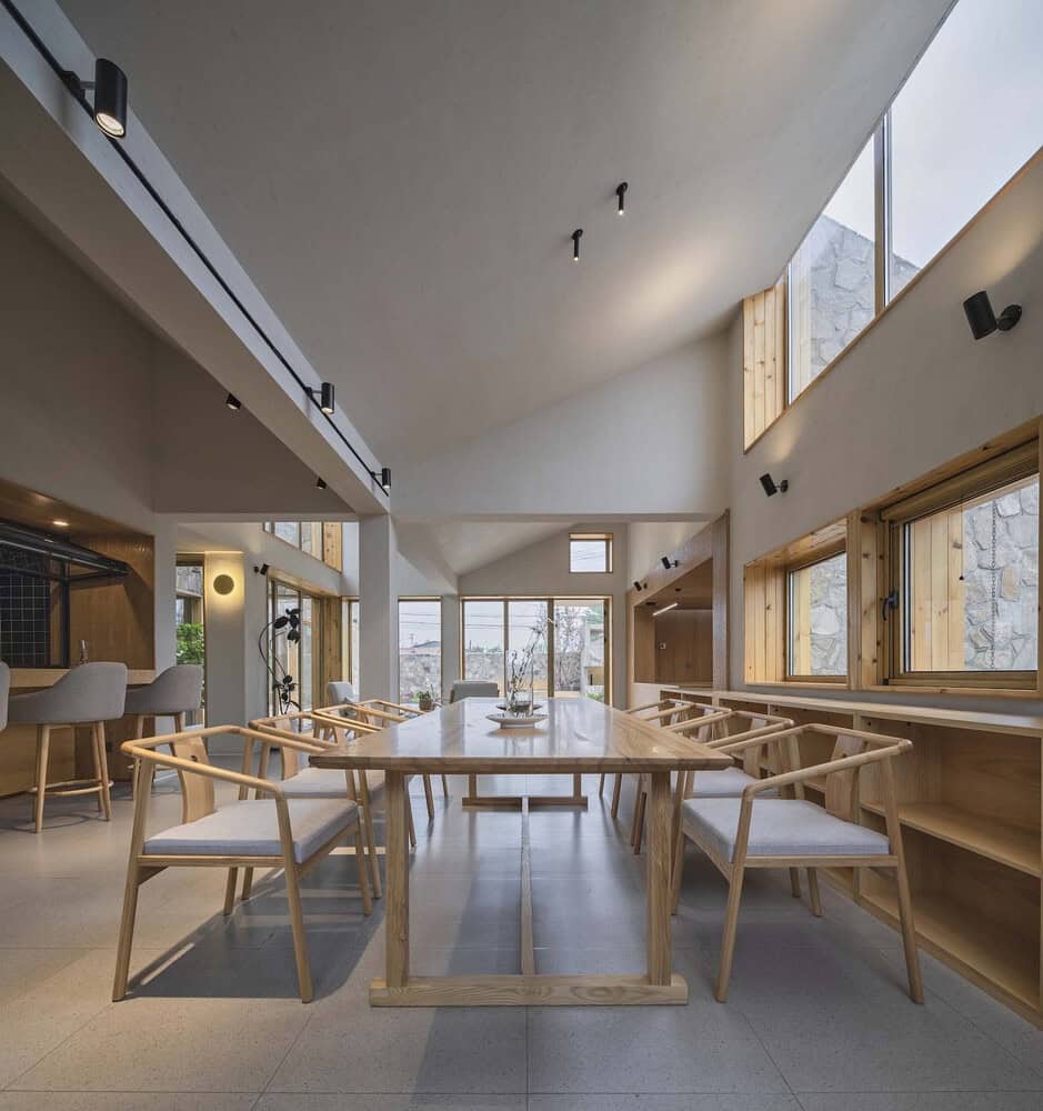 Folding Roof Courtyard House by MAT Office in Beijing, China Folding Roof Courtyard House by MAT Office in Beijing, China