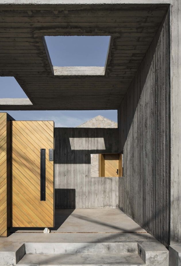 Folding Roof Courtyard House by MAT Office in Beijing, China