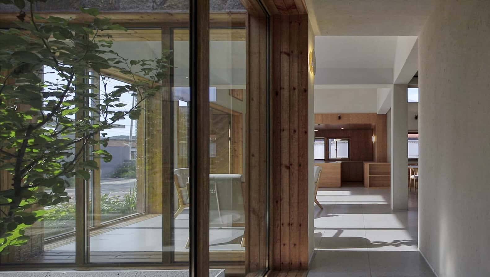 Folding Roof Courtyard House by MAT Office in Beijing, China Folding Roof Courtyard House by MAT Office in Beijing, China