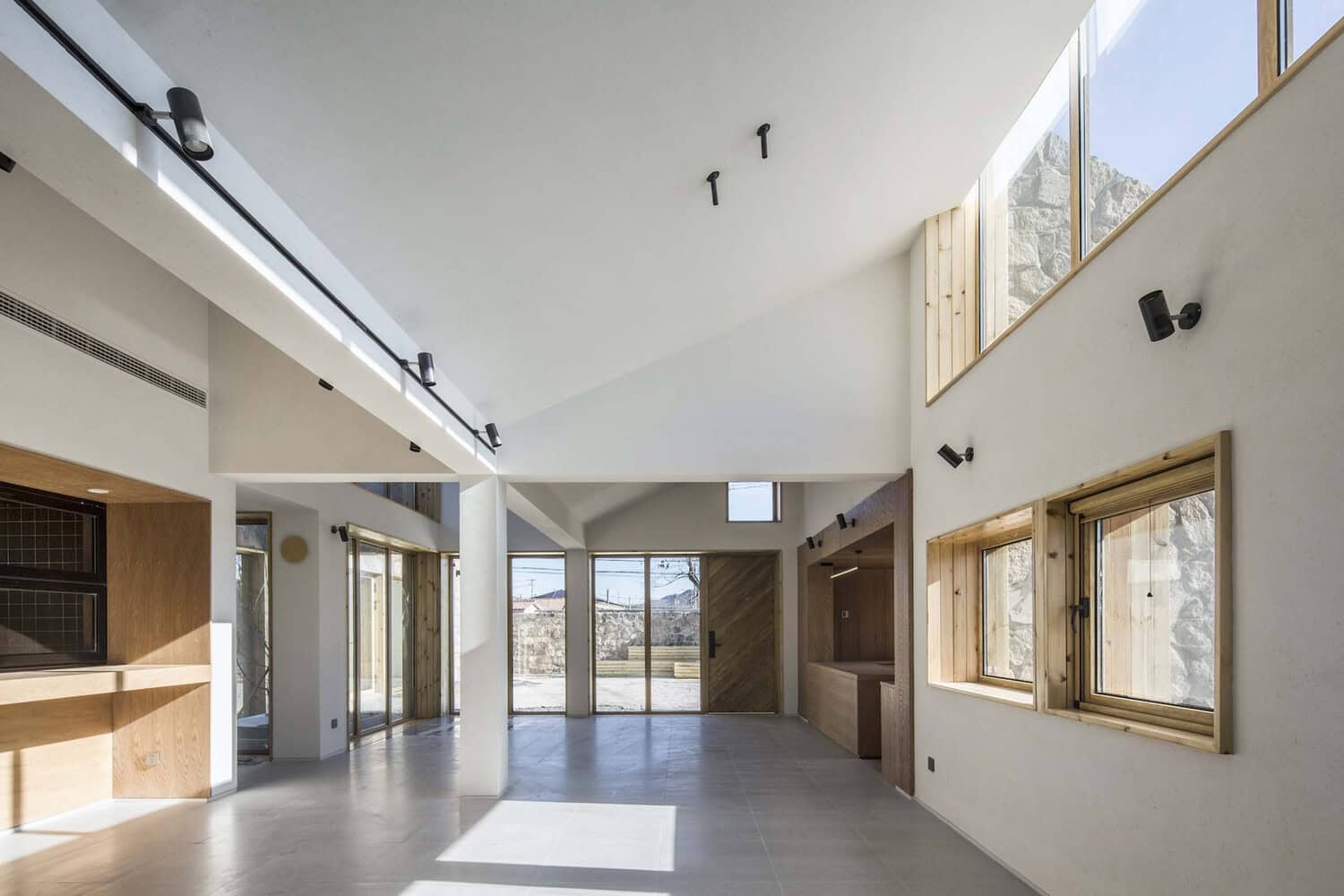 Folding Roof Courtyard House by MAT Office in Beijing, China Folding Roof Courtyard House by MAT Office in Beijing, China