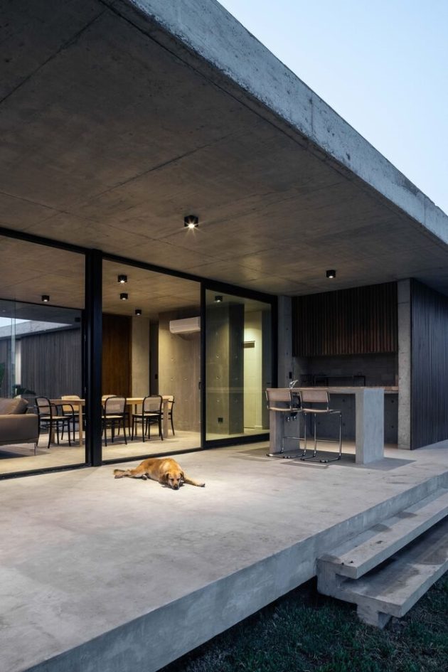 Pekin House by TIM Arquitectos in Argentina