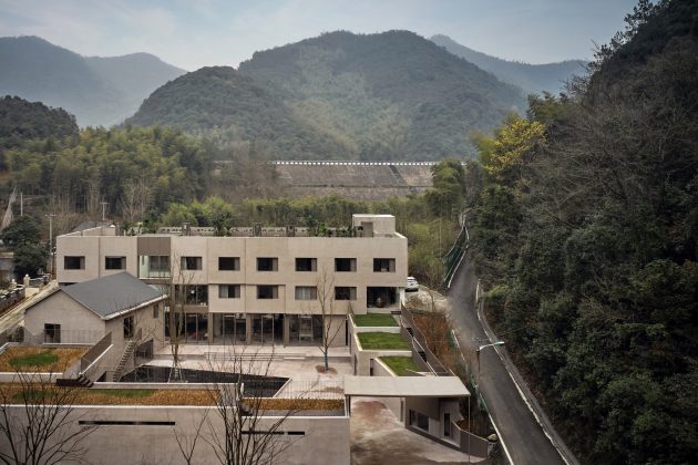Terraced Courtyard by TEAM BLDG in Hangzhou, China