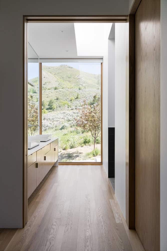 Wabi-Sabi Residence by Sparano + Mooney Architecture: A Masterpiece of Sustainable Canyon Living