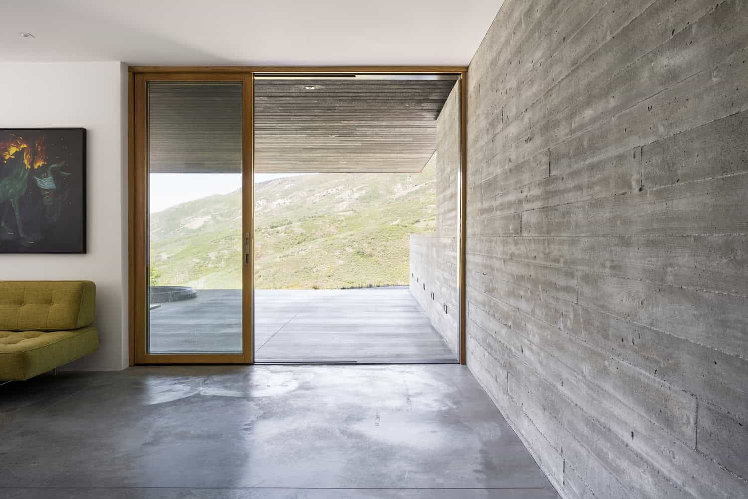 Wabi-Sabi Residence by Sparano + Mooney Architecture: A Masterpiece of Sustainable Canyon Living