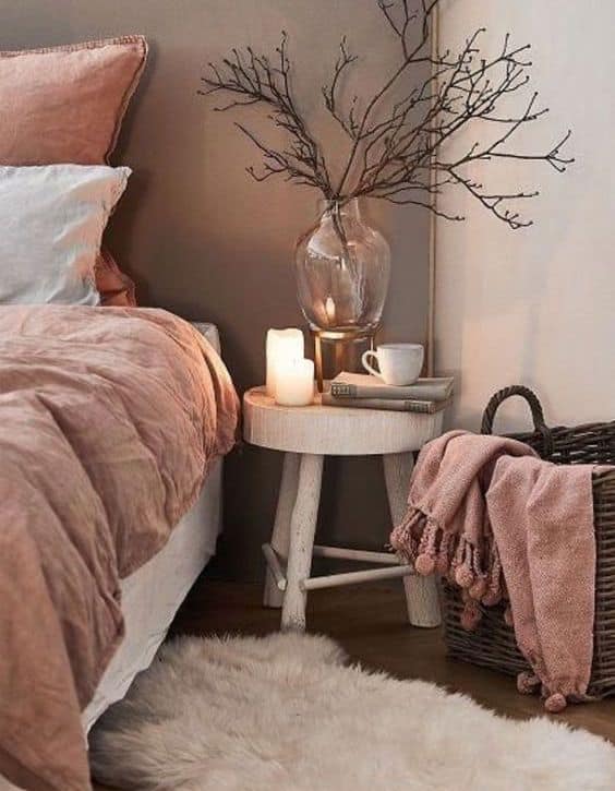 Color your bedroom in two stunning colors