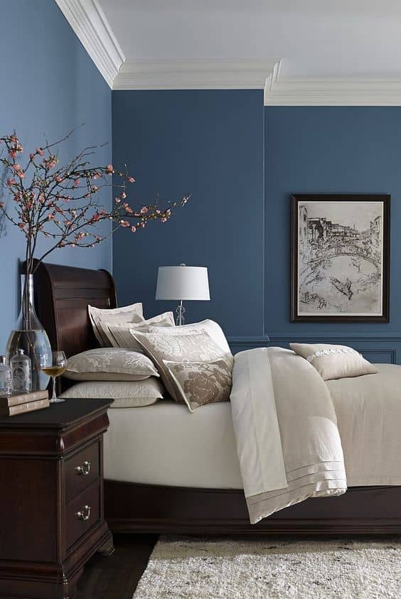 Color your bedroom in two stunning colors