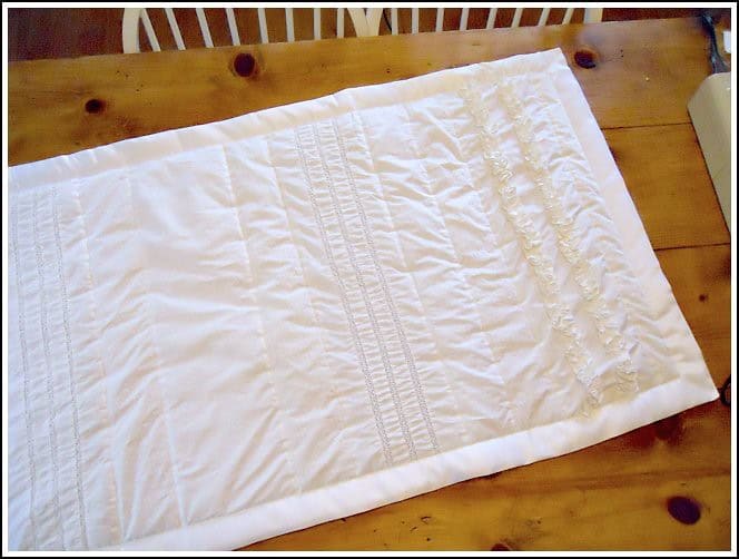 15. Easy DIY Quilt 15. Easy DIY Quilt