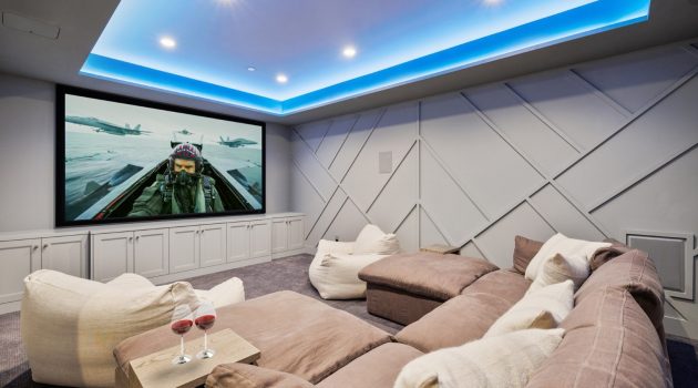 15 Ultra Modern Home Theater Spaces for Tech Enthusiasts