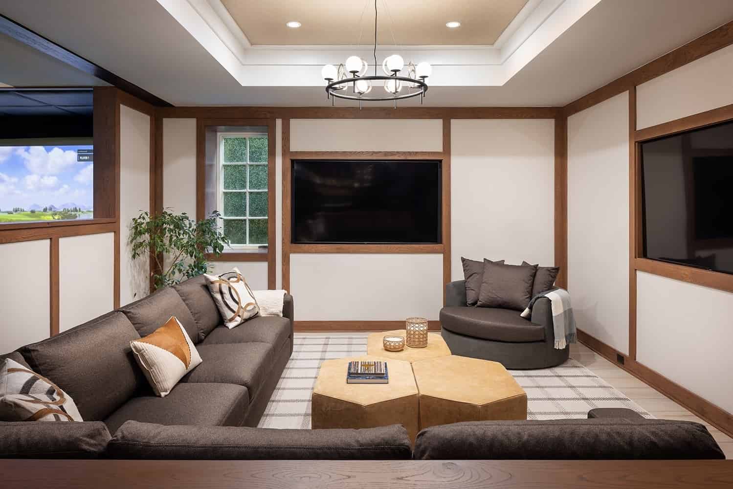 7. Transitional Home Theater, New York 7. Transitional Home Theater, New York