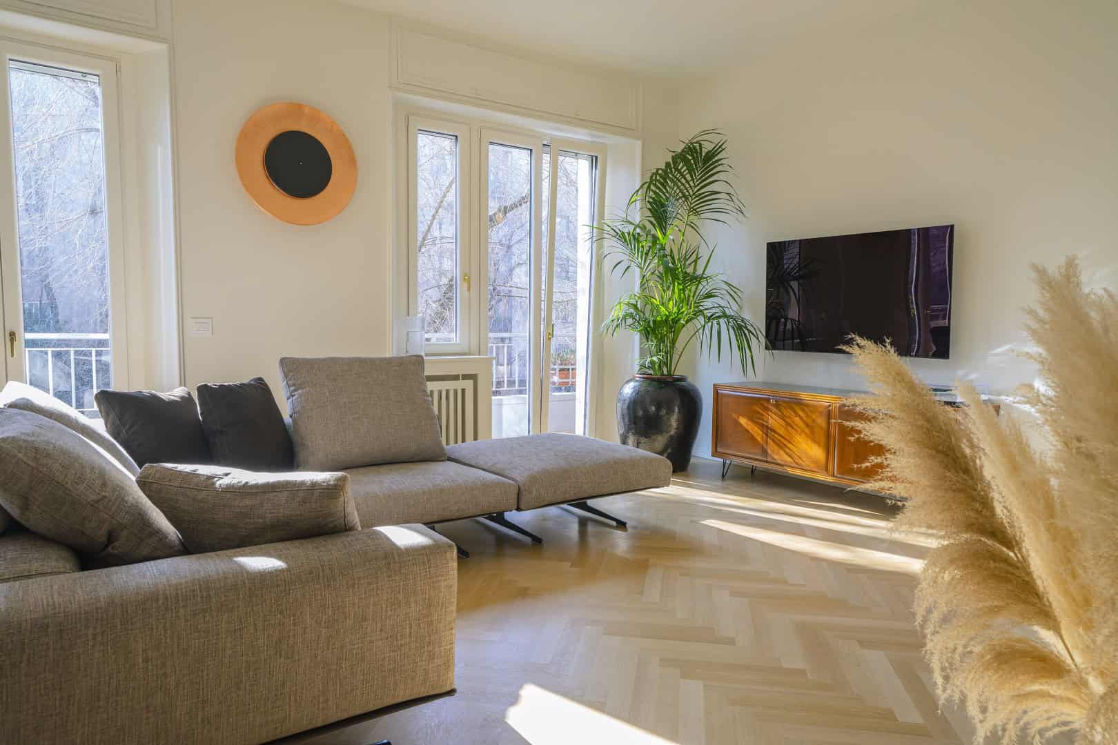 An Exclusive Apartment in Milan by Anice Architettura: Vintage Elegance Meets Modern Living An Exclusive Apartment in Milan by Anice Architettura: Vintage Elegance Meets Modern Living