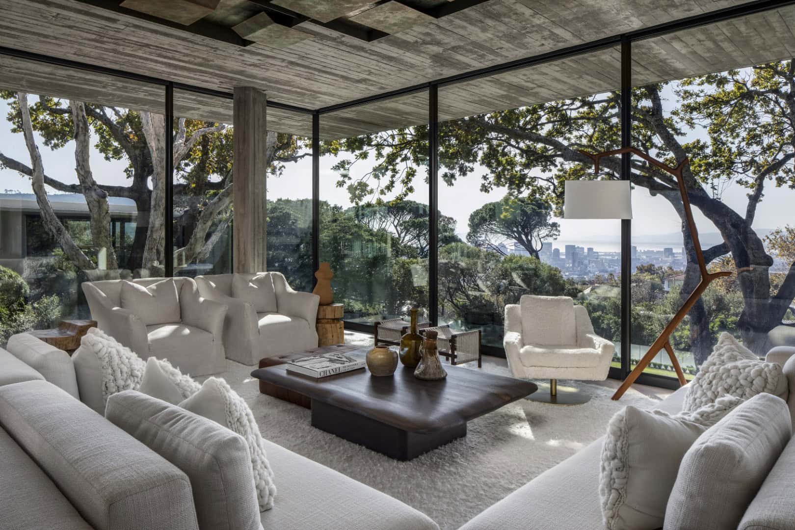 Glen Villa by ARRCC: Contemporary Cape Town Home with Stunning Views and Garden Pavilion Glen Villa by ARRCC: Contemporary Cape Town Home with Stunning Views and Garden Pavilion