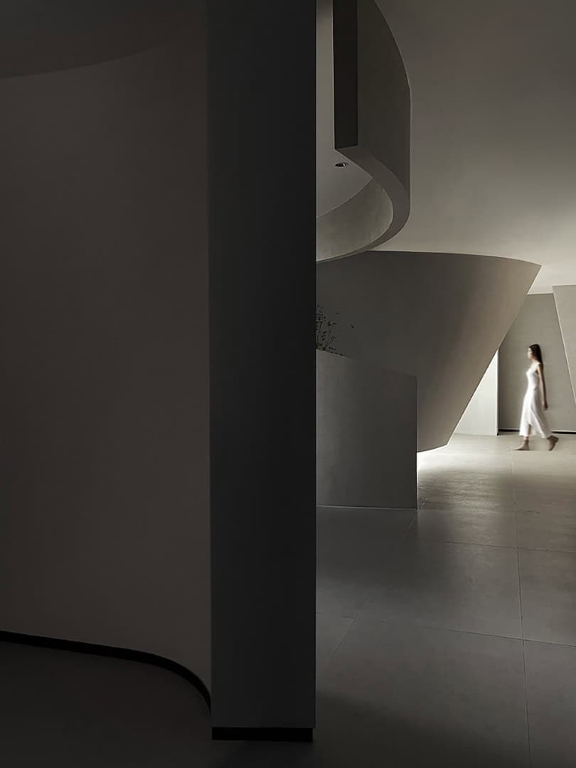 Kabel Chinese Headquarters by Topway Space Design: A Poetic Brand Universe of Color and Technology Kabel Chinese Headquarters by Topway Space Design: A Poetic Brand Universe of Color and Technology