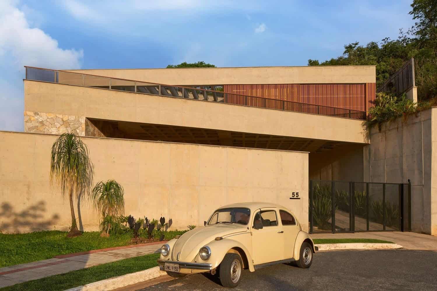 Pratical House by Estúdio Zargos in Belo Horizonte, Brazil