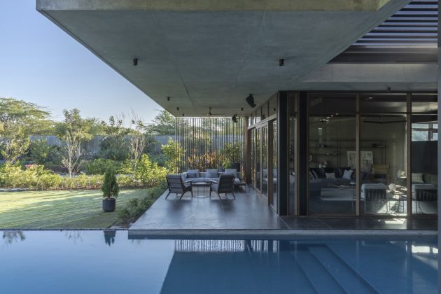 The Courtyard House by MODO Designs in Rancharda, India