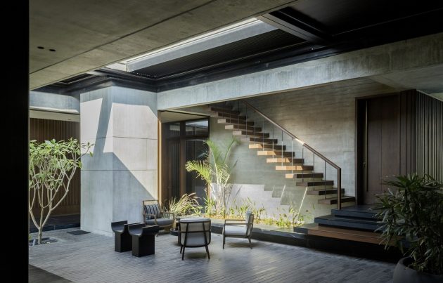 The Courtyard House by MODO Designs in Rancharda, India