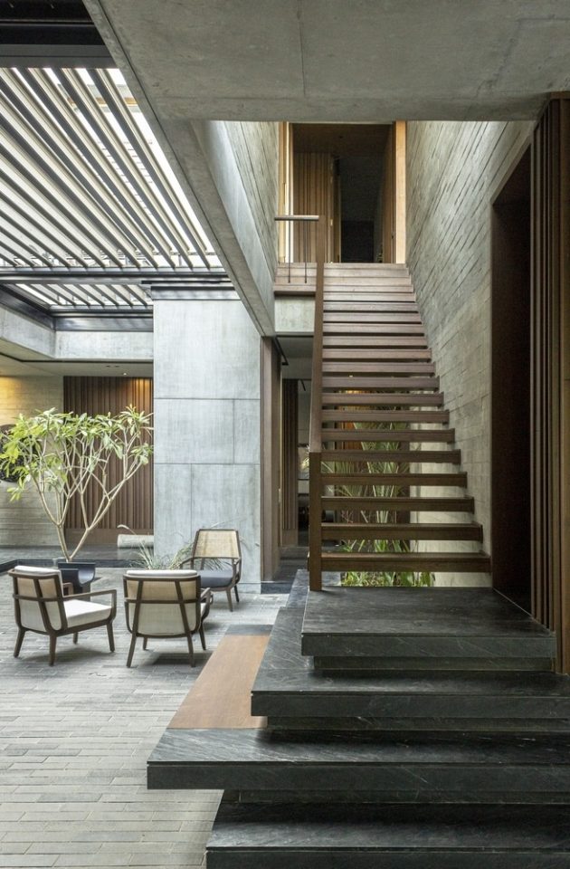 The Courtyard House by MODO Designs in Rancharda, India