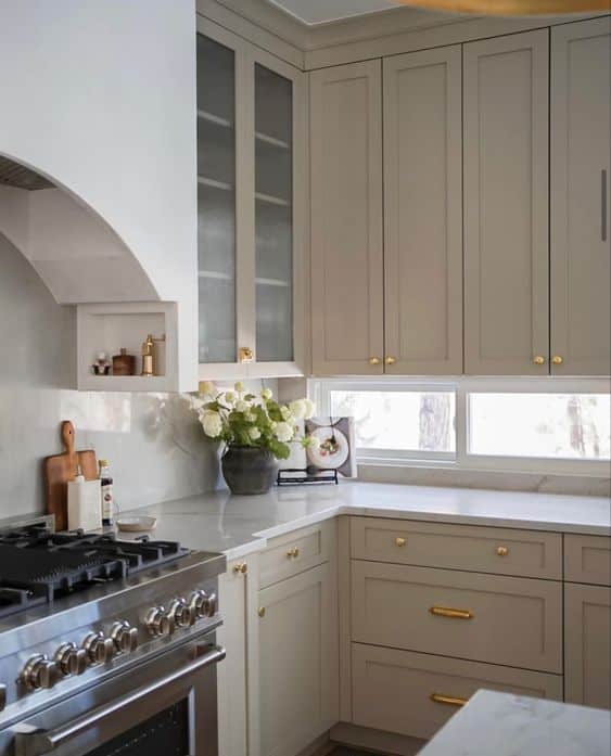 How to Infuse Warmth and Sophistication into Your Kitchen How to Infuse Warmth and Sophistication into Your Kitchen