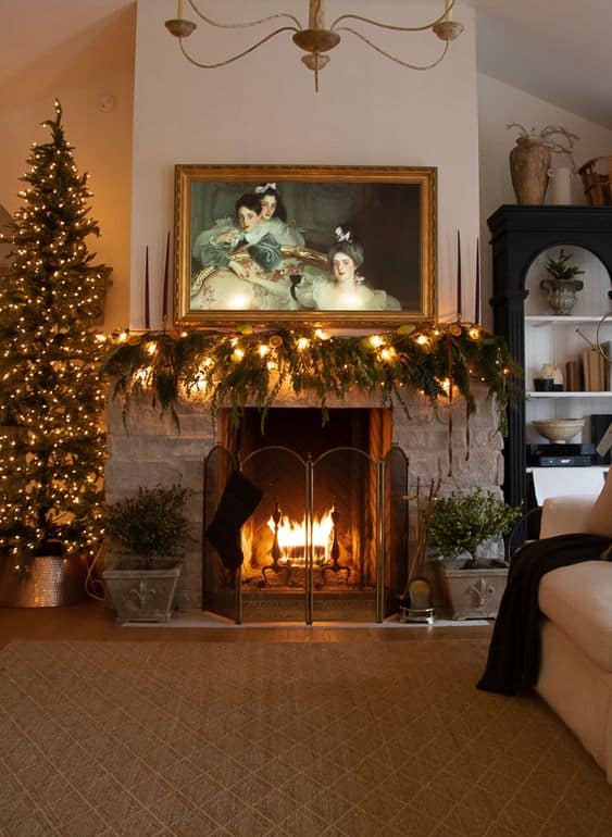 Sparkling Christmas Mantel Inspirations for 2023