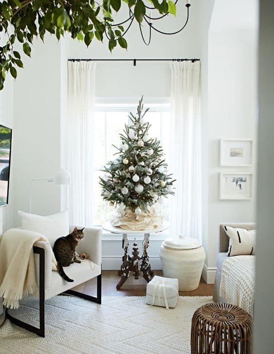 Small Christmas Trees That Define Holiday Bliss