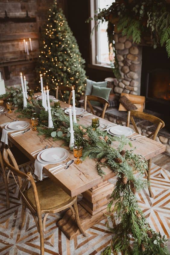 Stunning Centerpieces to Transform Your Table Into a Winter Haven