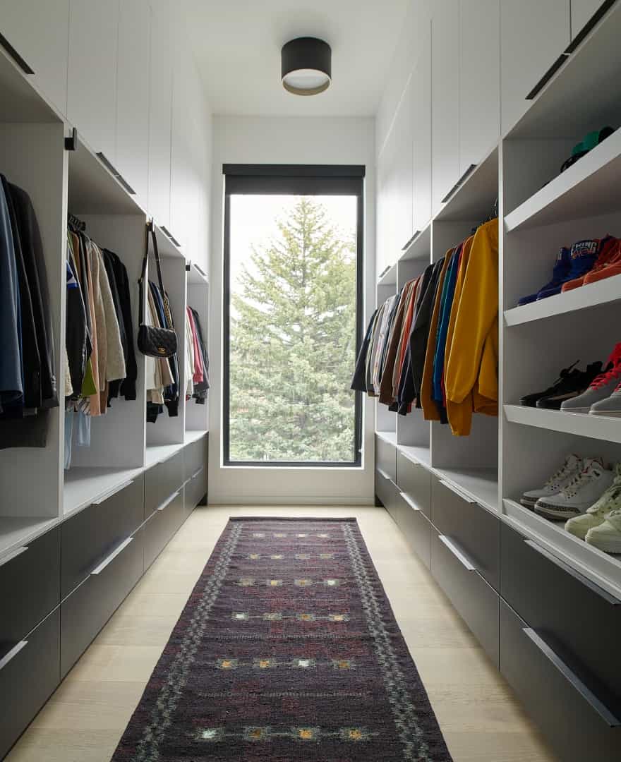 1. Modern Closet, Toronto 1. Modern Closet, Toronto