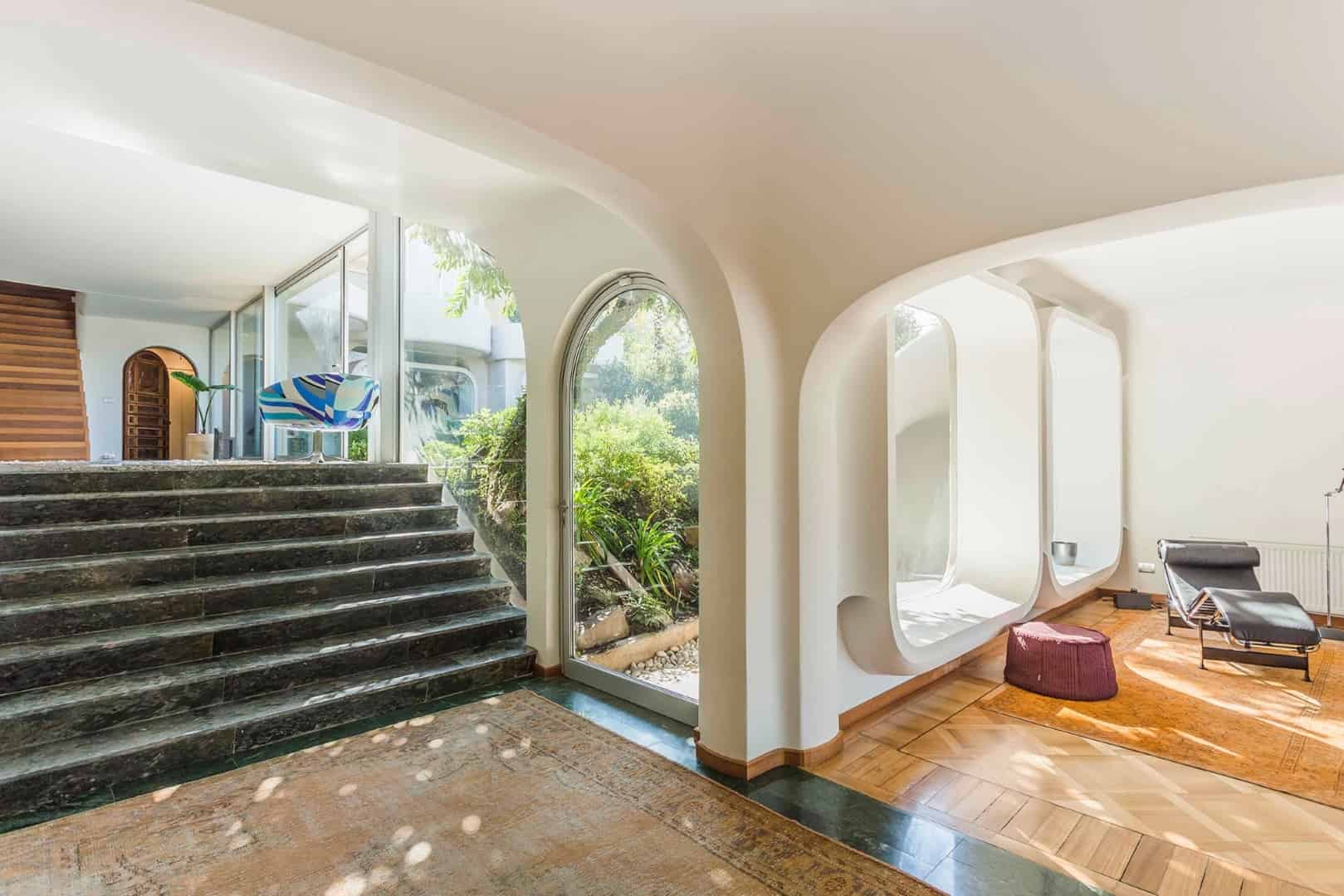 10. Modern Entry Hall, Madrid 10. Modern Entry Hall, Madrid