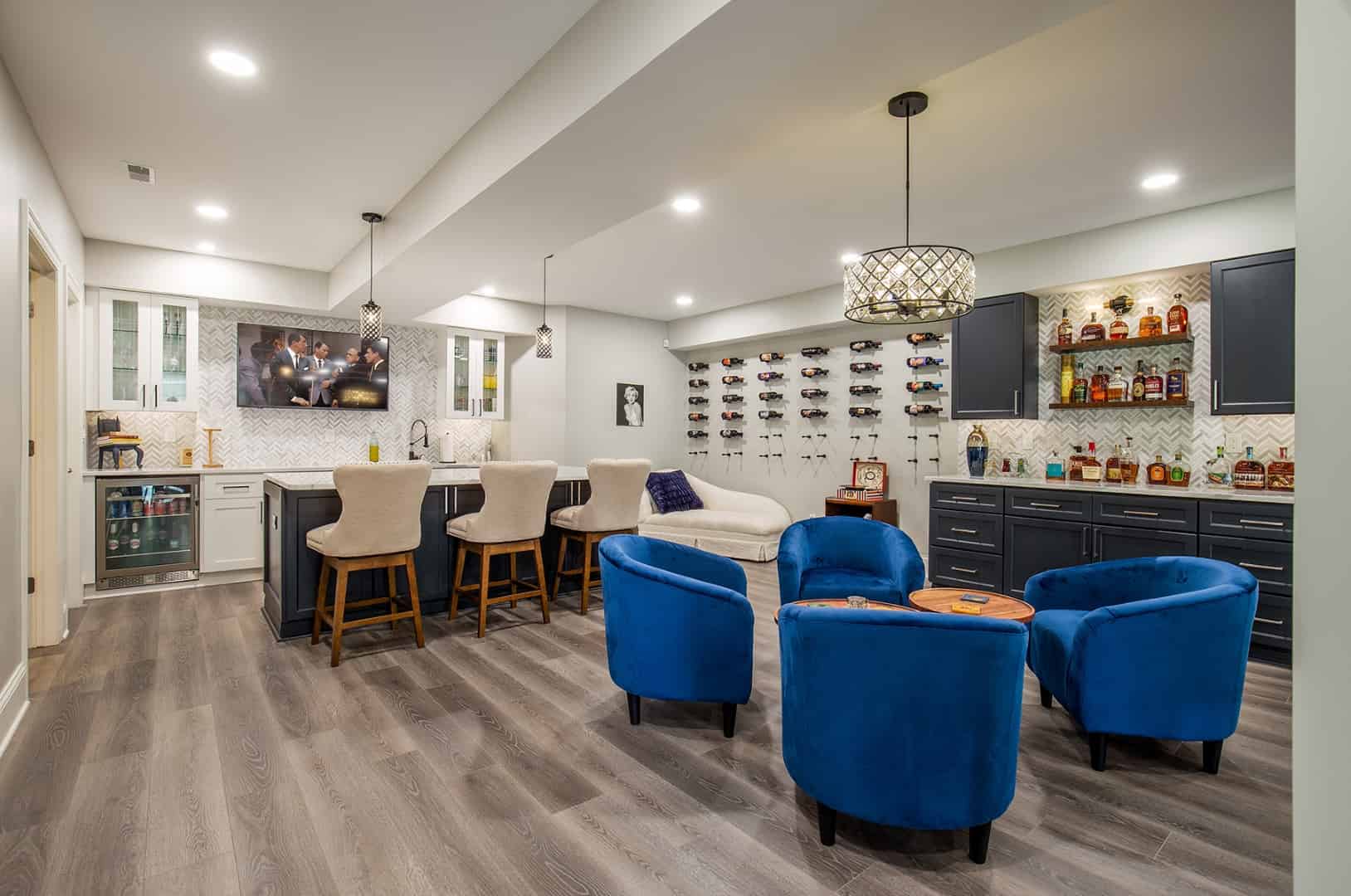 8. Modern Home Bar, Columbus 8. Modern Home Bar, Columbus