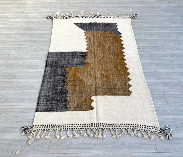 15 Rug Designs That Make a Statement in Any Room