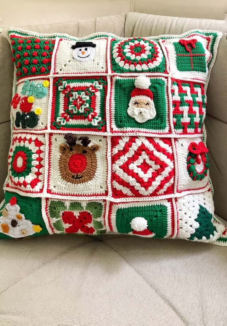 15. Holiday Home Décor 15. Holiday Home Décor