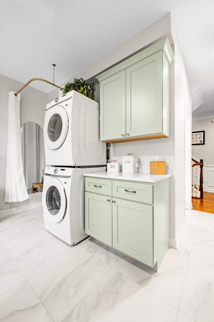 12. Modern Laundry Room, Chicago 12. Modern Laundry Room, Chicago