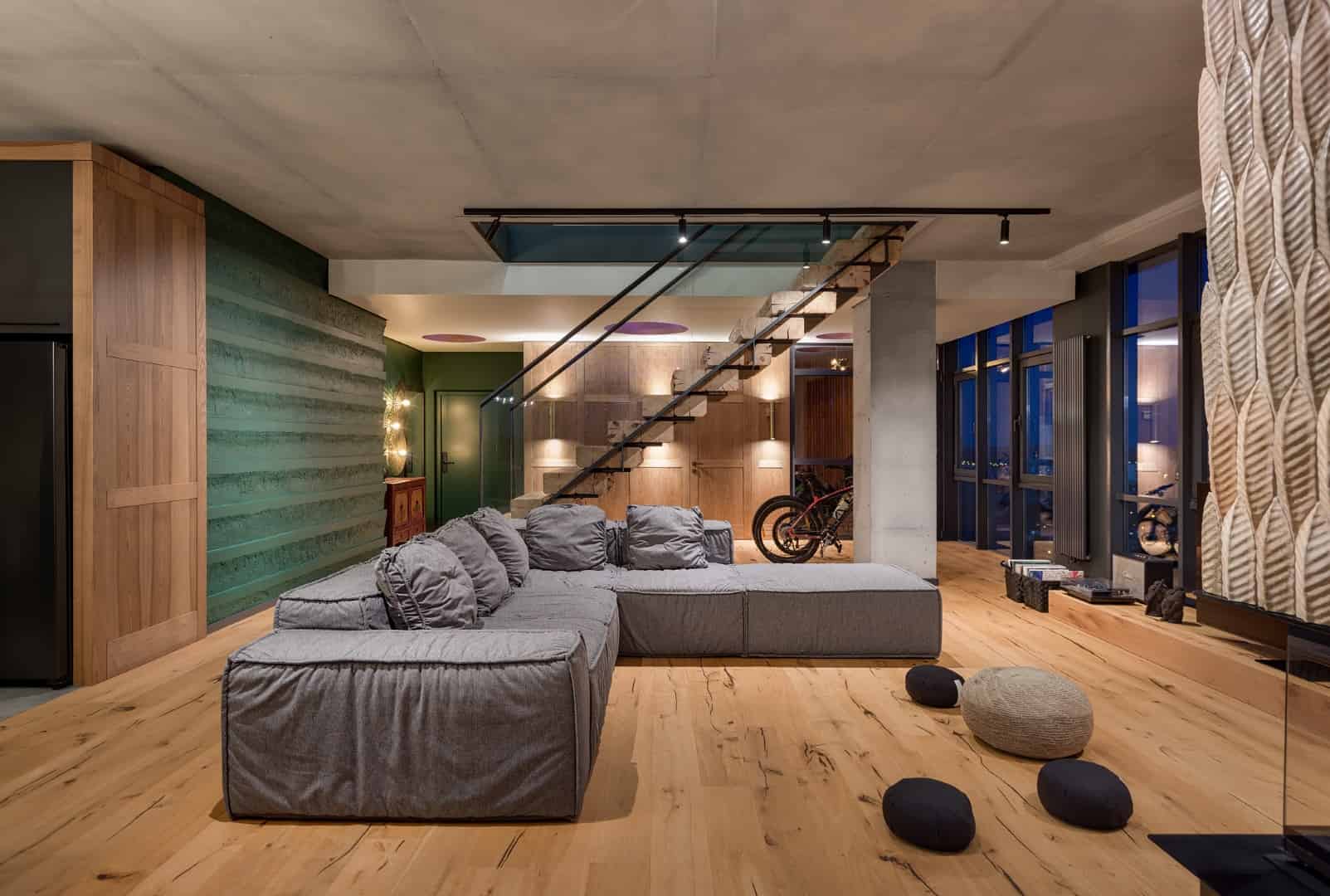 East West Apartment / Loft Buro / Ukraine East West Apartment / Loft Buro / Ukraine