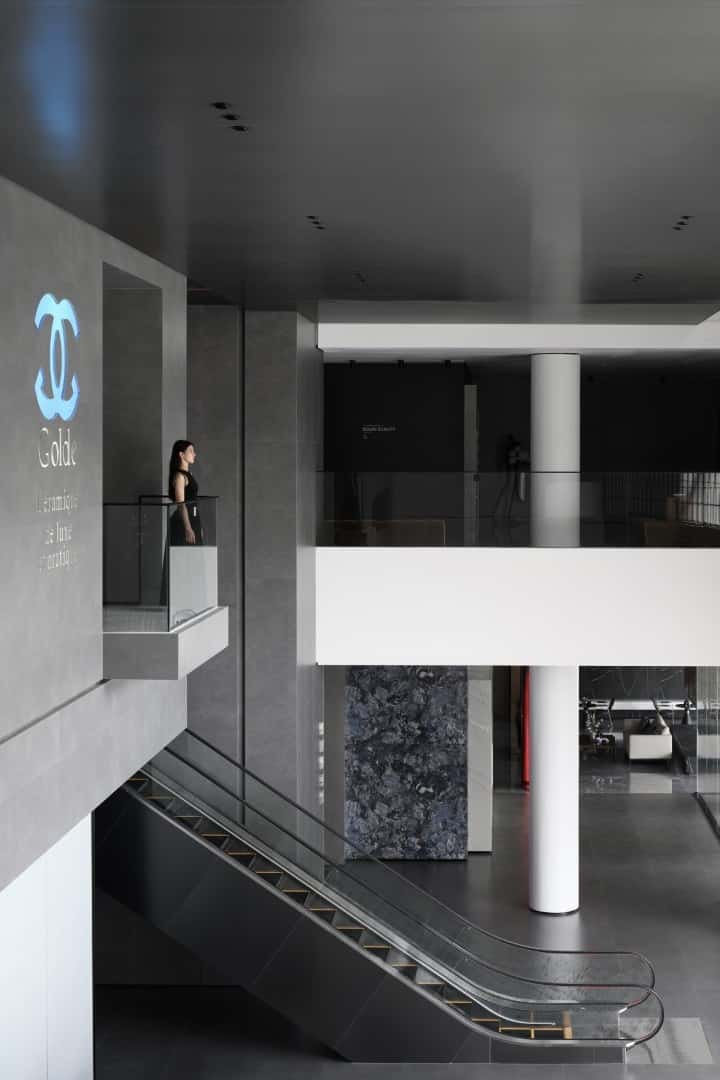Golde Ceramic Tiles Headquarters by Topway Space Design: A Dancer with Elegant Steps Golde Ceramic Tiles Headquarters by Topway Space Design: A Dancer with Elegant Steps