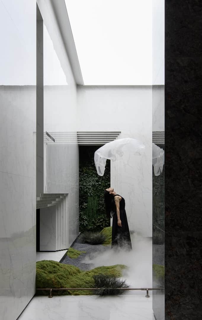 Golde Ceramic Tiles Headquarters by Topway Space Design: A Dancer with Elegant Steps Golde Ceramic Tiles Headquarters by Topway Space Design: A Dancer with Elegant Steps