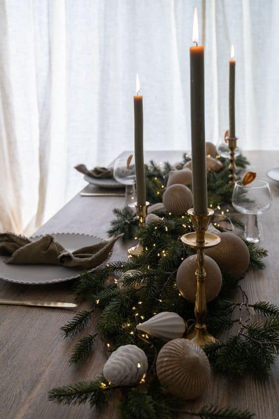 Whimsical Christmas Decorations to Adorn Your Dining Table Whimsical Christmas Decorations to Adorn Your Dining Table