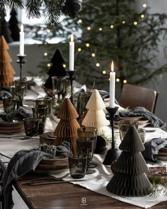 Whimsical Christmas Decorations to Adorn Your Dining Table Whimsical Christmas Decorations to Adorn Your Dining Table