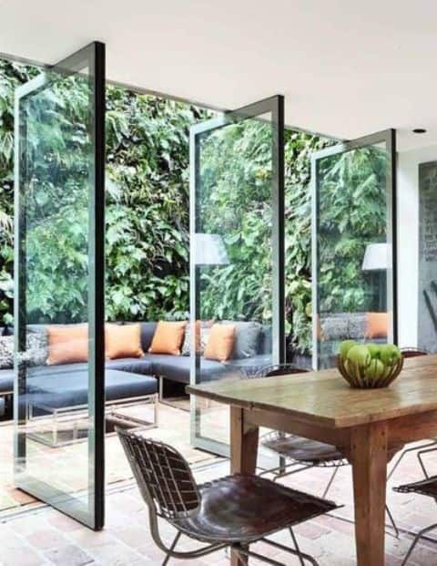 Pivoting Doors Bring a Fresh Perspective to Interiors Pivoting Doors Bring a Fresh Perspective to Interiors