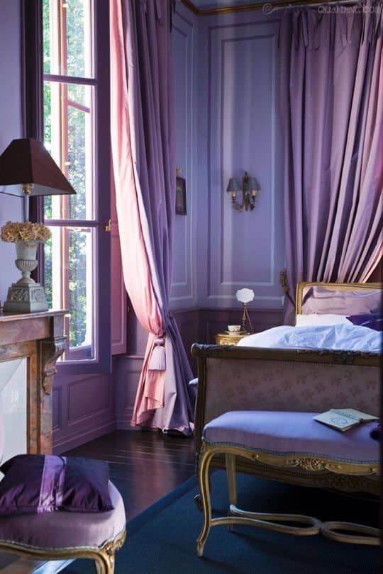Step Inside the World of Lavishly Decorated Purple Rooms