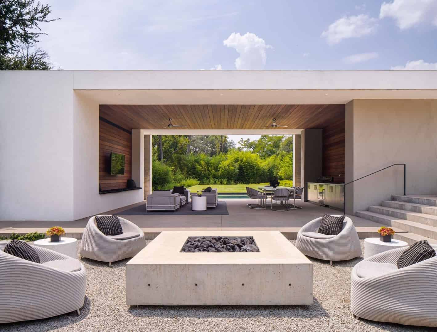 15 Chic Modern Patio Designs to Transform Your Outdoor Oasis
