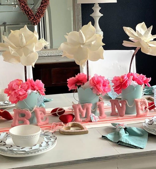 15 Creative DIY Valentine's Table Decoration Designs for Romantic Dinners