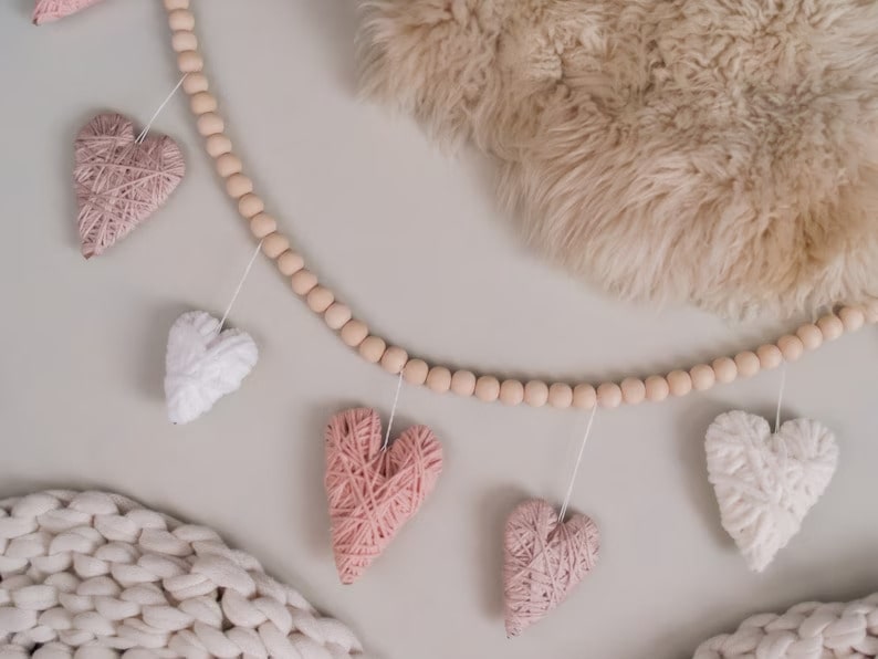 7. Sweetheart Garland 7. Sweetheart Garland