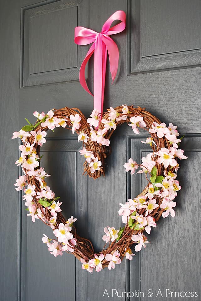 12. Heart Grapevine Wreath 12. Heart Grapevine Wreath