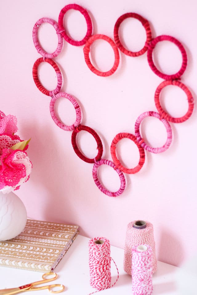 13. Gradient Yarn Heart Wreath 13. Gradient Yarn Heart Wreath