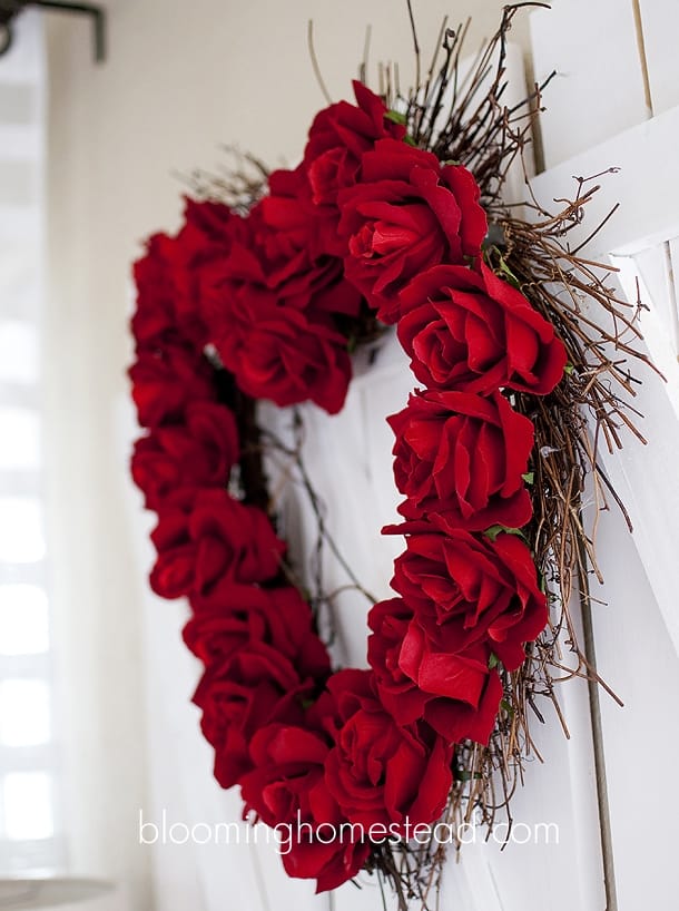 9. Valentine Wreath DIY 9. Valentine Wreath DIY