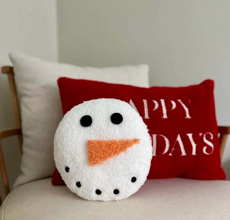 15 Snowman Pillow Designs to Melt Your Heart