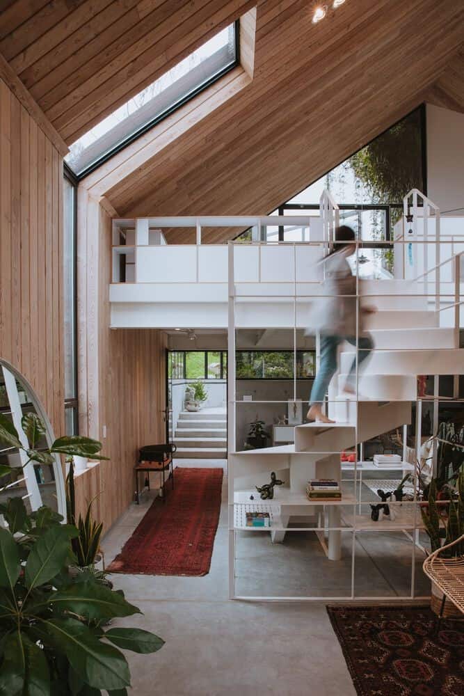 Kruppa House by Capa Arquitectura: A Modular Black Residence Interwoven with Light and Gardens Kruppa House by Capa Arquitectura: A Modular Black Residence Interwoven with Light and Gardens