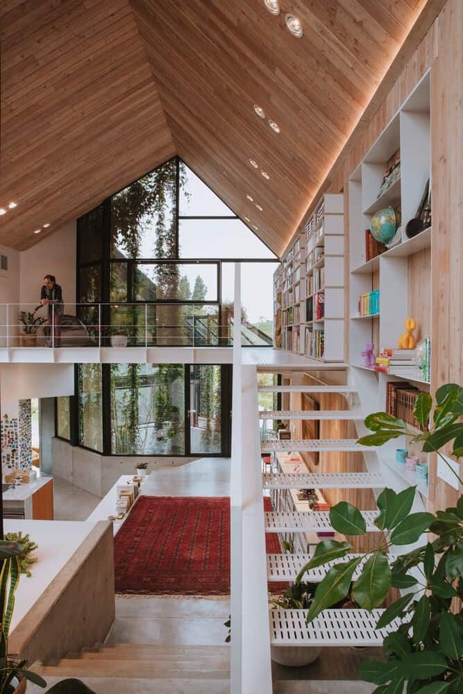 Kruppa House by Capa Arquitectura: A Modular Black Residence Interwoven with Light and Gardens Kruppa House by Capa Arquitectura: A Modular Black Residence Interwoven with Light and Gardens