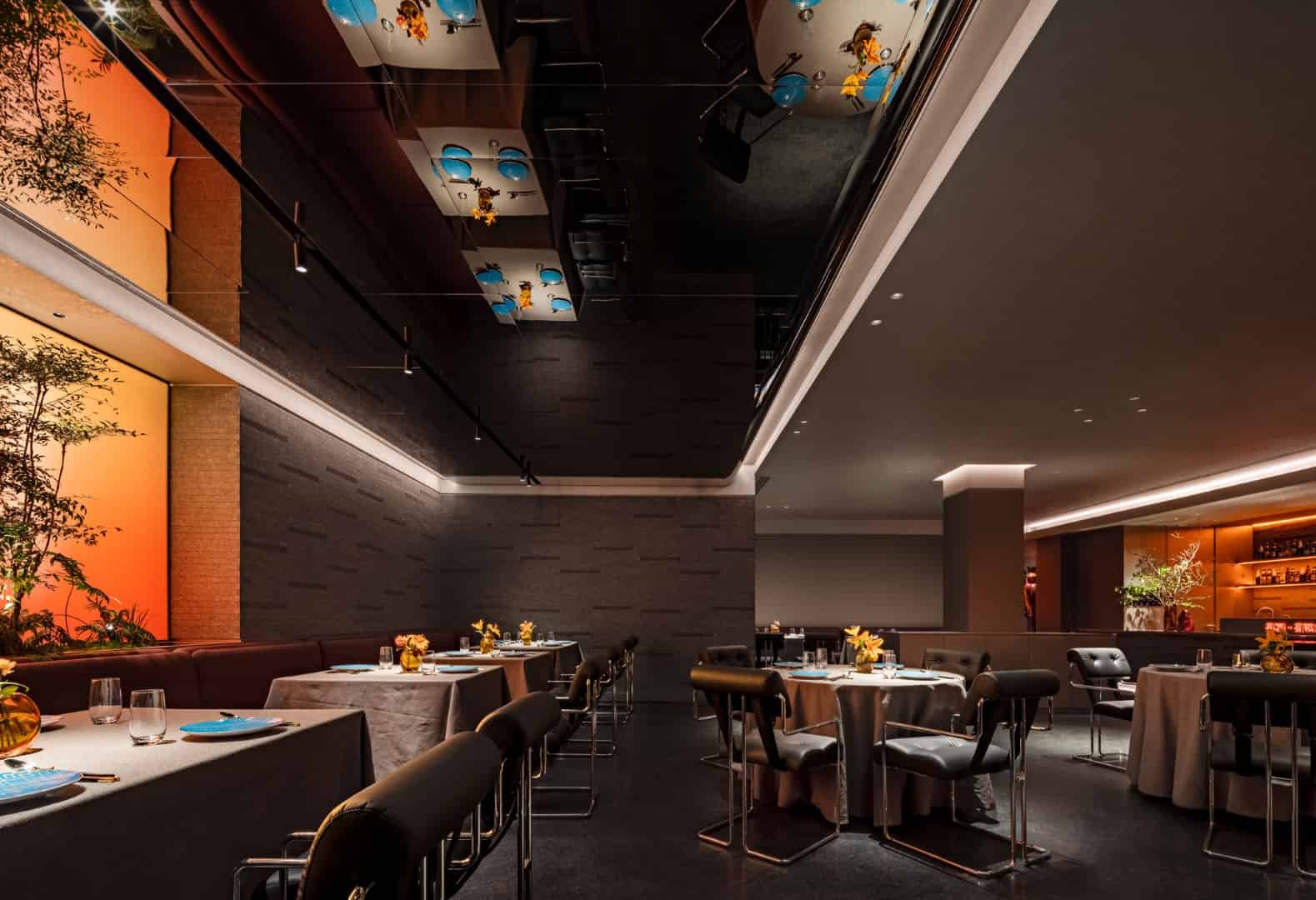 Wanwei Roast Duck Wangfujing Branch by IN.X Space Design: A Fusion of Tradition and Contemporary Dining in Beijing Wanwei Roast Duck Wangfujing Branch by IN.X Space Design: A Fusion of Tradition and Contemporary Dining in Beijing