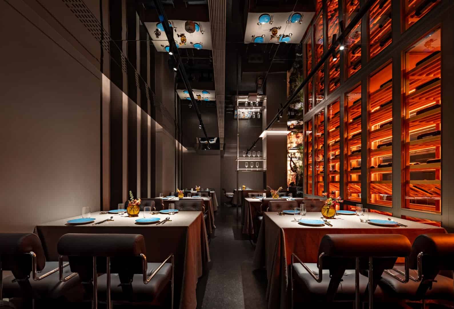 Wanwei Roast Duck Wangfujing Branch by IN.X Space Design: A Fusion of Tradition and Contemporary Dining in Beijing Wanwei Roast Duck Wangfujing Branch by IN.X Space Design: A Fusion of Tradition and Contemporary Dining in Beijing